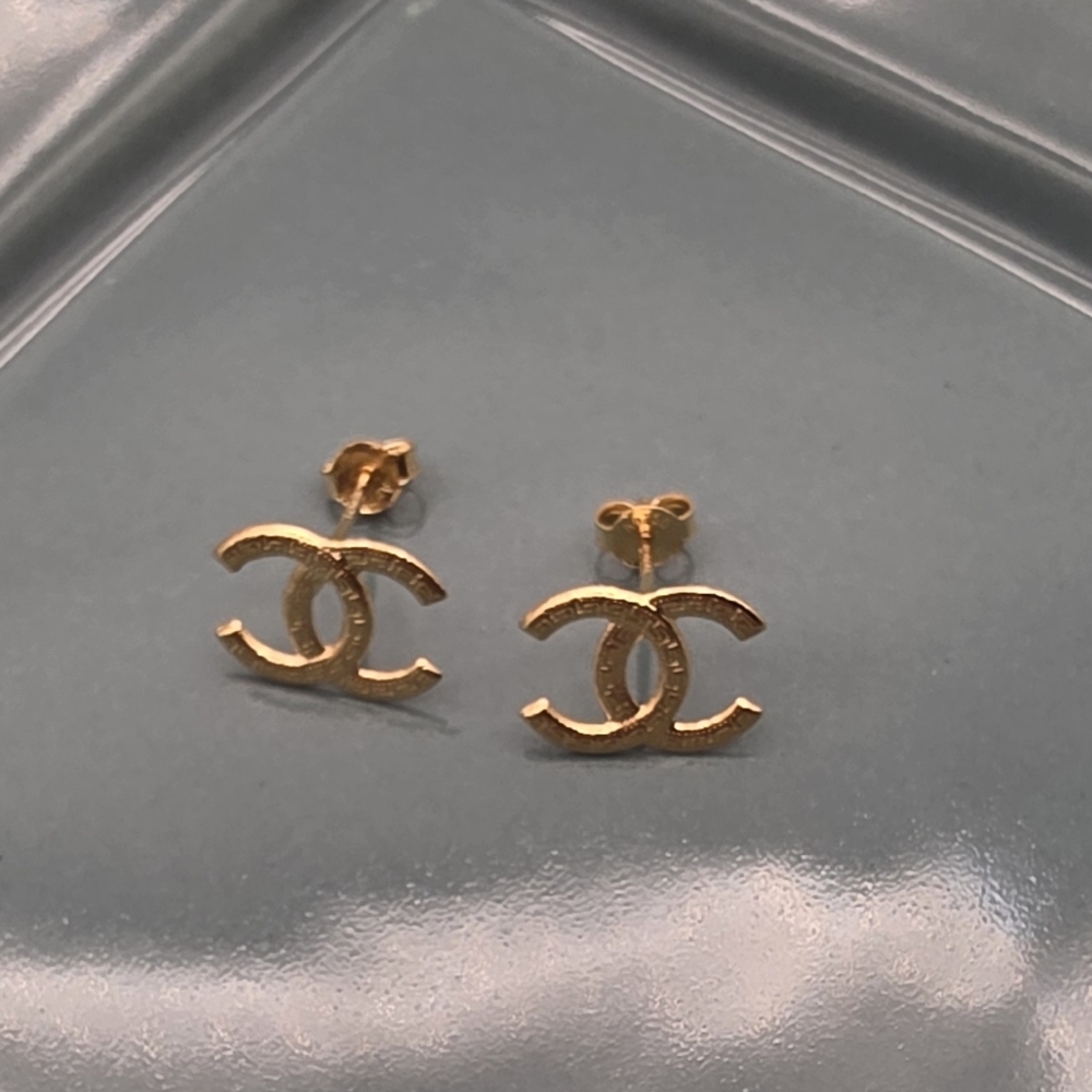 18k Solid Gold Logo Stud Earrings